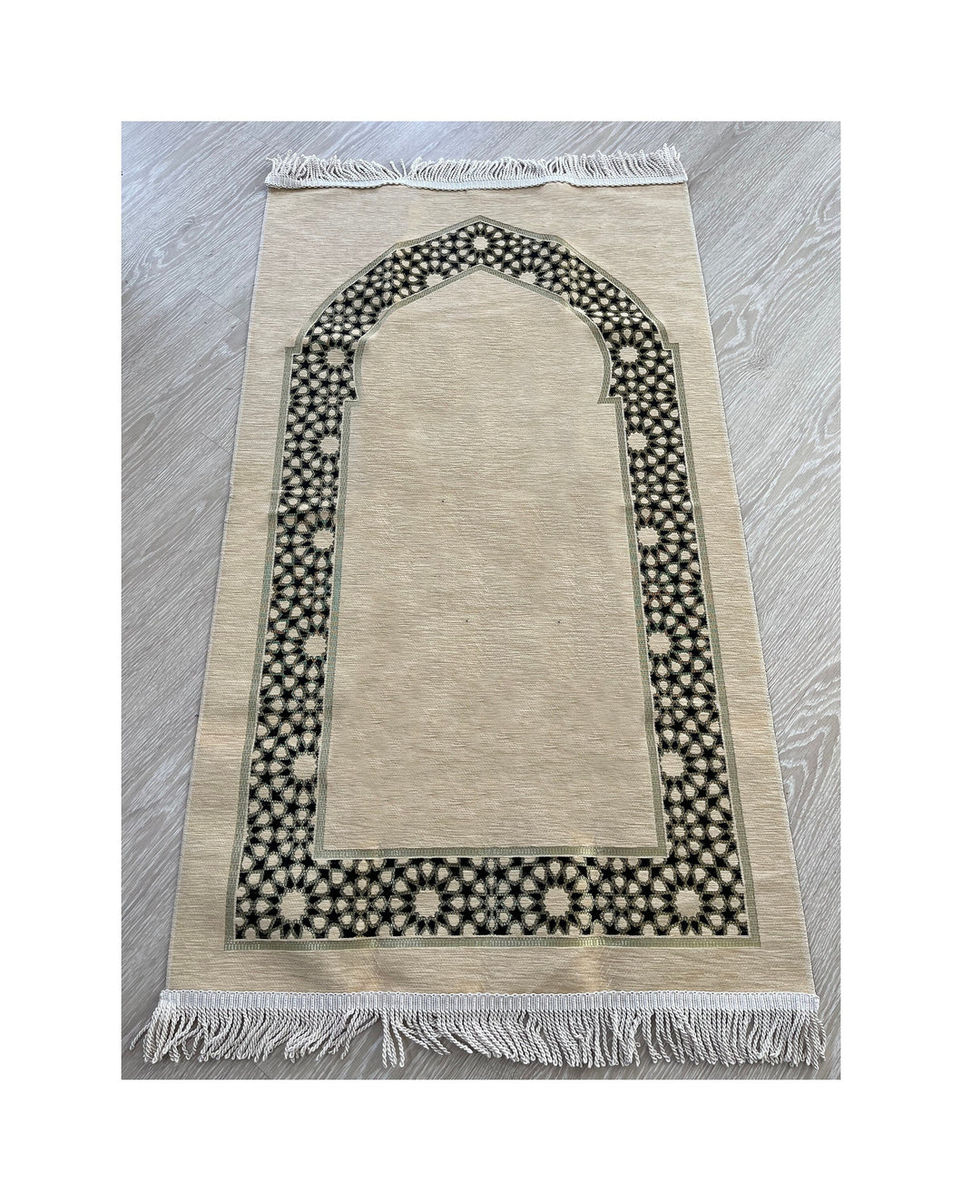 Al-Andalusiyyin Cream Lux Prayer Mat, Chenille Fabric Sajjada, Lightweight Musallah, Prayer Rug, Janamaz Hajj Umrah Gift, Muslim Gift Set