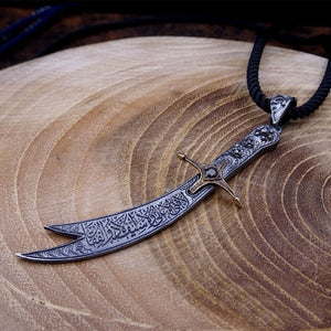 Handgefertigte Zulfiqar-Halskette aus 925er Sterlingsilber, mattschwarz plattierte Silberkette, osmanischer Kalligraphieschmuck, kundenspezifischer Schmuck