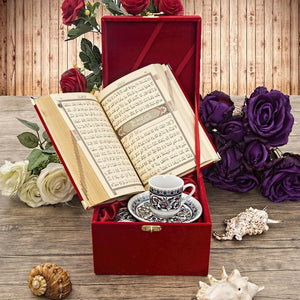 लाल रमजान उपहार बॉक्स, माँ के लिए विशेष उपहार, मखमली कुरान, तुर्की कॉफी कप, तुर्की कॉफी सेट अद्वितीय इस्लामी उपहार MVD16