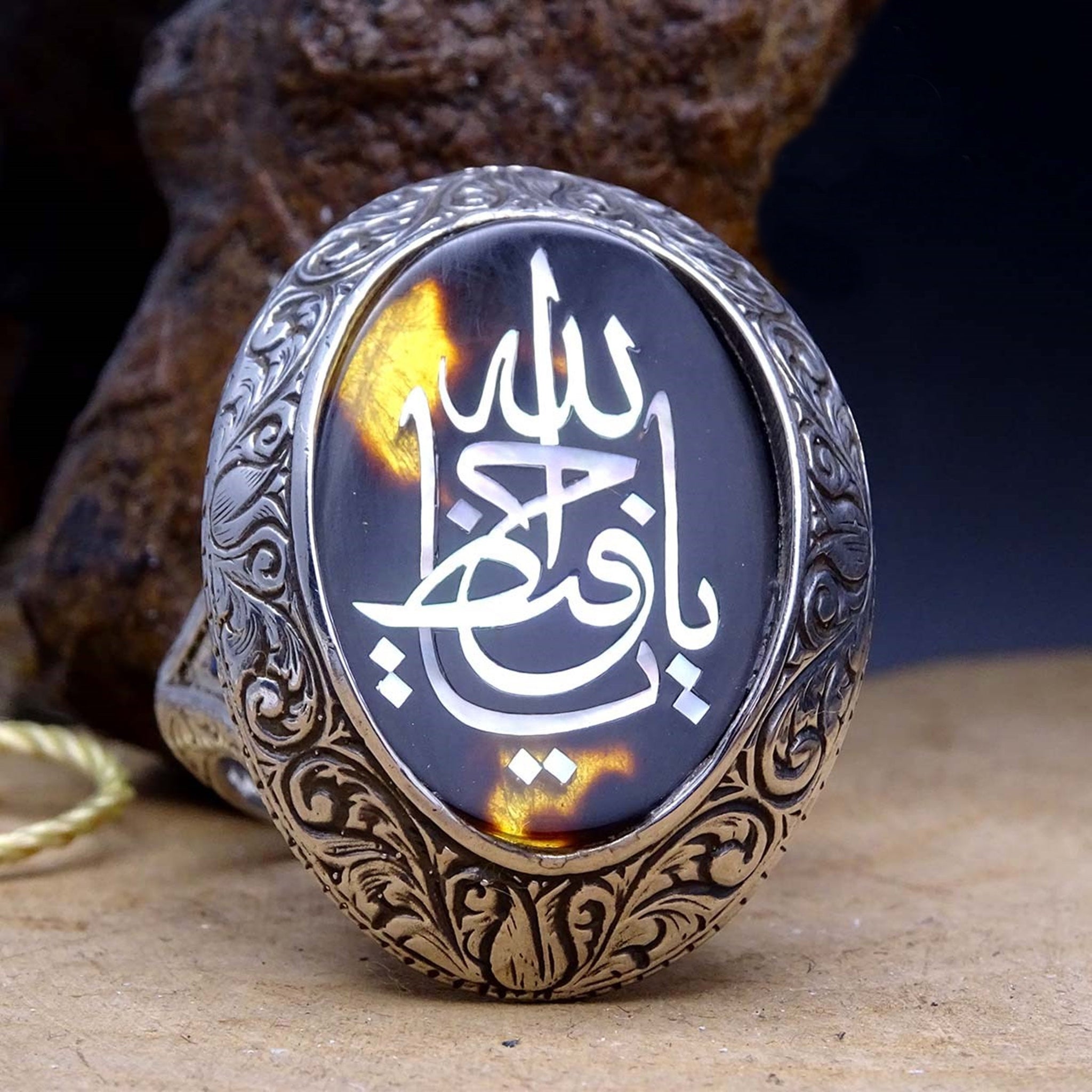 Hafiz Rind Ya Hafiz Ya Allah Skrevet med kalligrafi perlemor indlagt ring