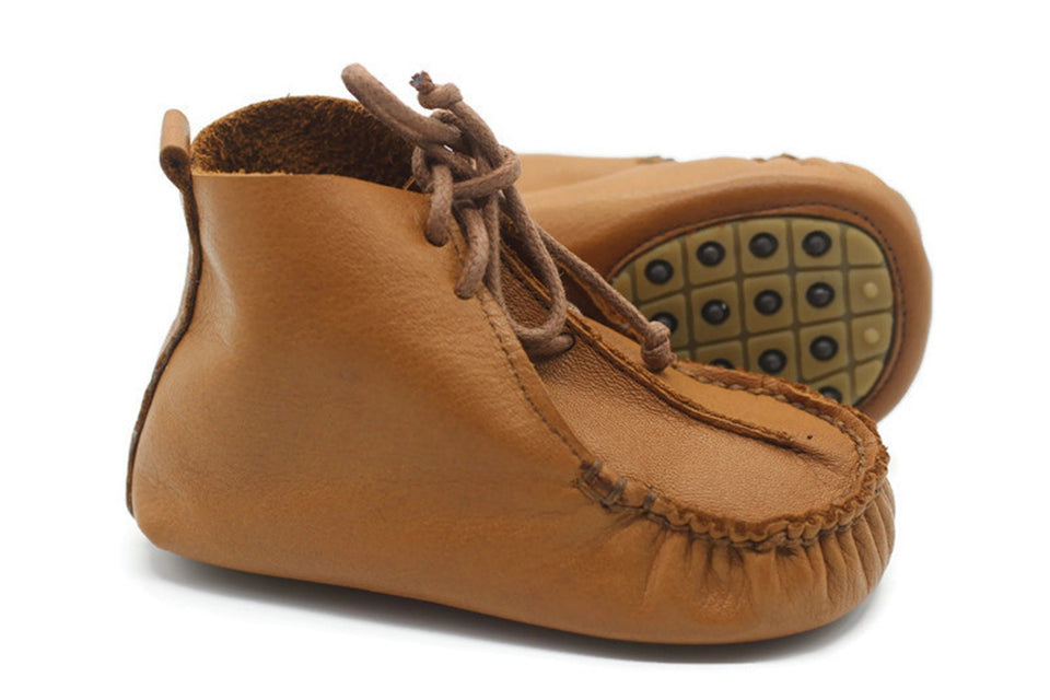 Svijetlo smeđe neklizajuće cipele za prvu hodanje Klasične patike s prozračnom kukom, mokasine za bebe, kožne papuče za novorođenče