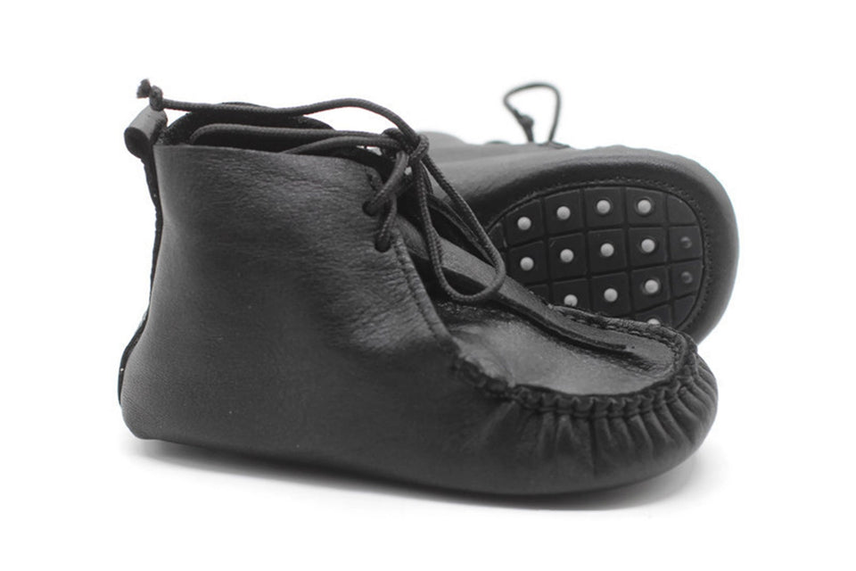 Crne neklizajuće cipele za prvu hodanje Klasične patike s prozračnom kukom, mokasine za bebe, kožne papuče za novorođenče