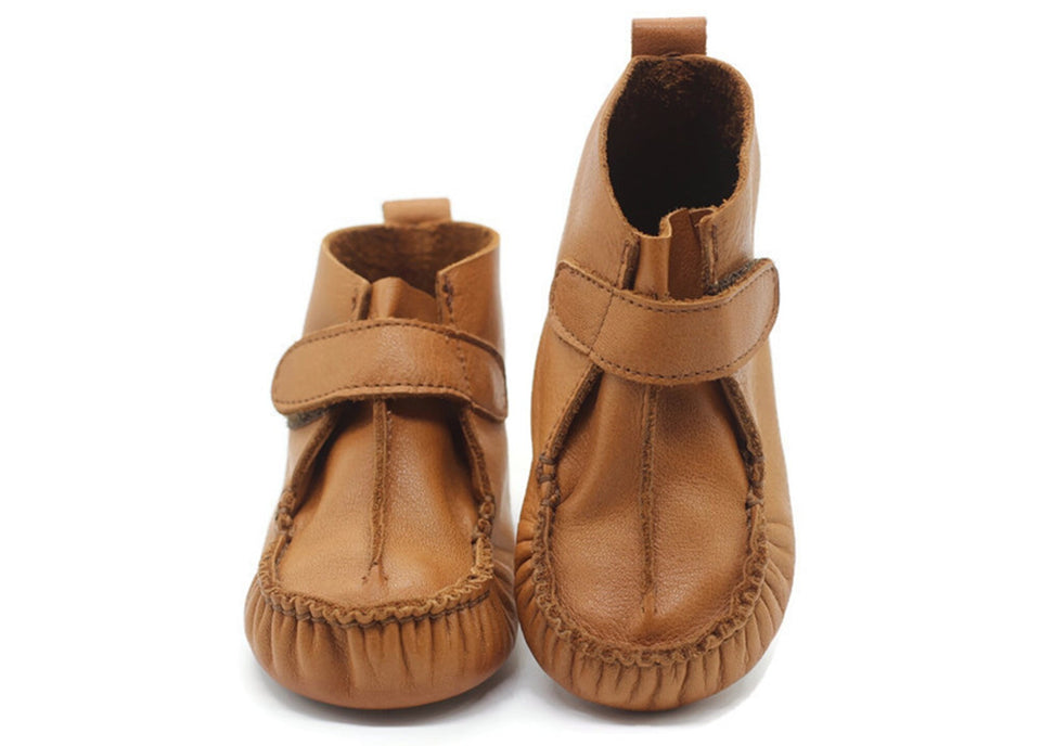 Lichtbruine antislip eerste wandelschoenen Klassieke ademende sneakers met lus, babymocassins, leren pantoffels voor pasgeborenen