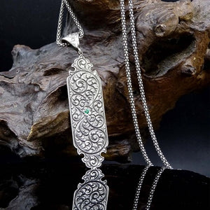 Erzurum Pen Embroidery Handmade 925 Sterling Silver Medallion,  Necklace, Silver Pendant Women, Embroidered Jewelry, Necklace with Emerald