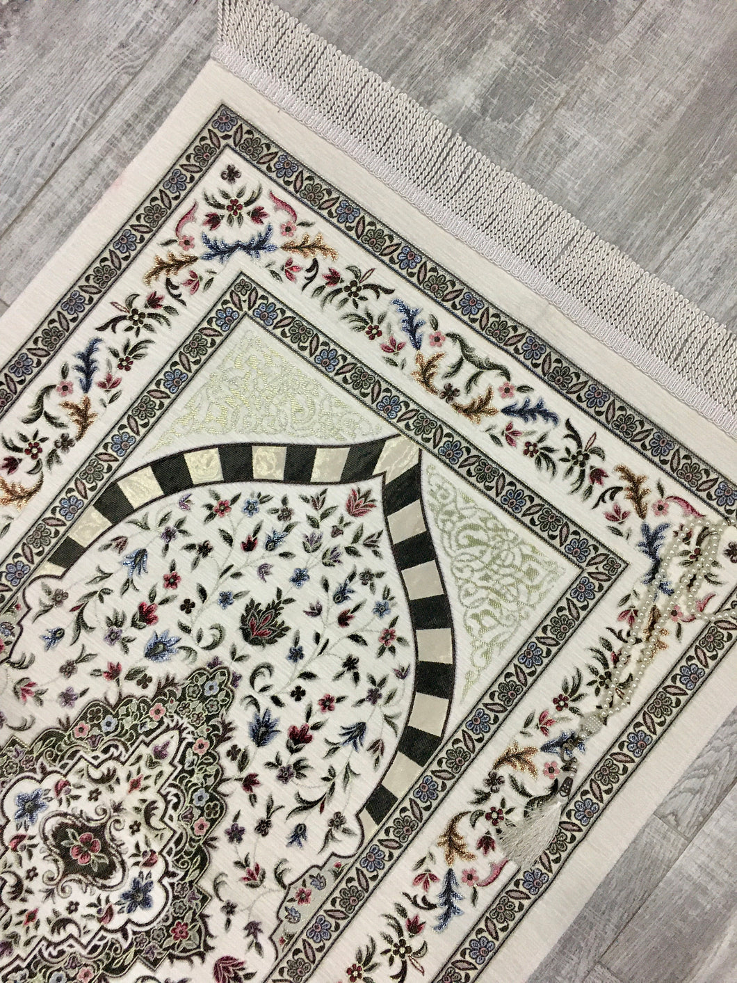 White Tulip Garden Prayer Mat, Prayer Mat with Tasbeeh, Prayer Rug, Muslim Janamaz, Namaz Rug, Musallah, Islamic Gift - islamicbazaar