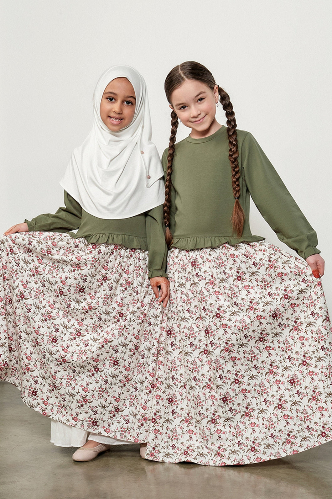 Nazenin Girl Dress Kids Abaya | Muslim Kids | Kid Khimar | Jilbab | Kid Jalabiya | Islamic Kid Dress | Dress for Girls | Girls Prayer Dress