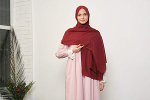 Jilbab Sutera Burgundy Dubai | Hijab Gaya Turki Lembut | Pakaian Muslimah | Pakaian Wanita Muslim | Muslimah Hijab | Shawl | Fesyen Hijab