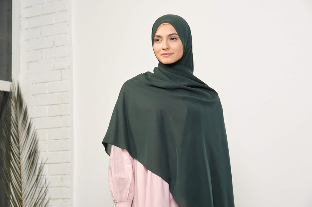 Emerald Dubai Silk Scarf Hijab | Soft Turkish Style Hijab | Muslimah Wear | Muslim Women Clothing | Muslimah Hijab |Shawl |Hijab Fashion