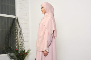 Licht pastelroze Dubai zijden sjaal hijab | Zachte Turkse stijl hijab | Muslimah Wear | Kleding voor moslimvrouwen | Muslimah Hijab | Hijab-mode
