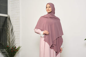 Foulard en soie de Dubaï rose pastel Hijab | Hijab doux de style turc | Muslimah Wear | Vêtements pour femmes musulmanes | Muslimah Hijab | Châle | Mode Hijab