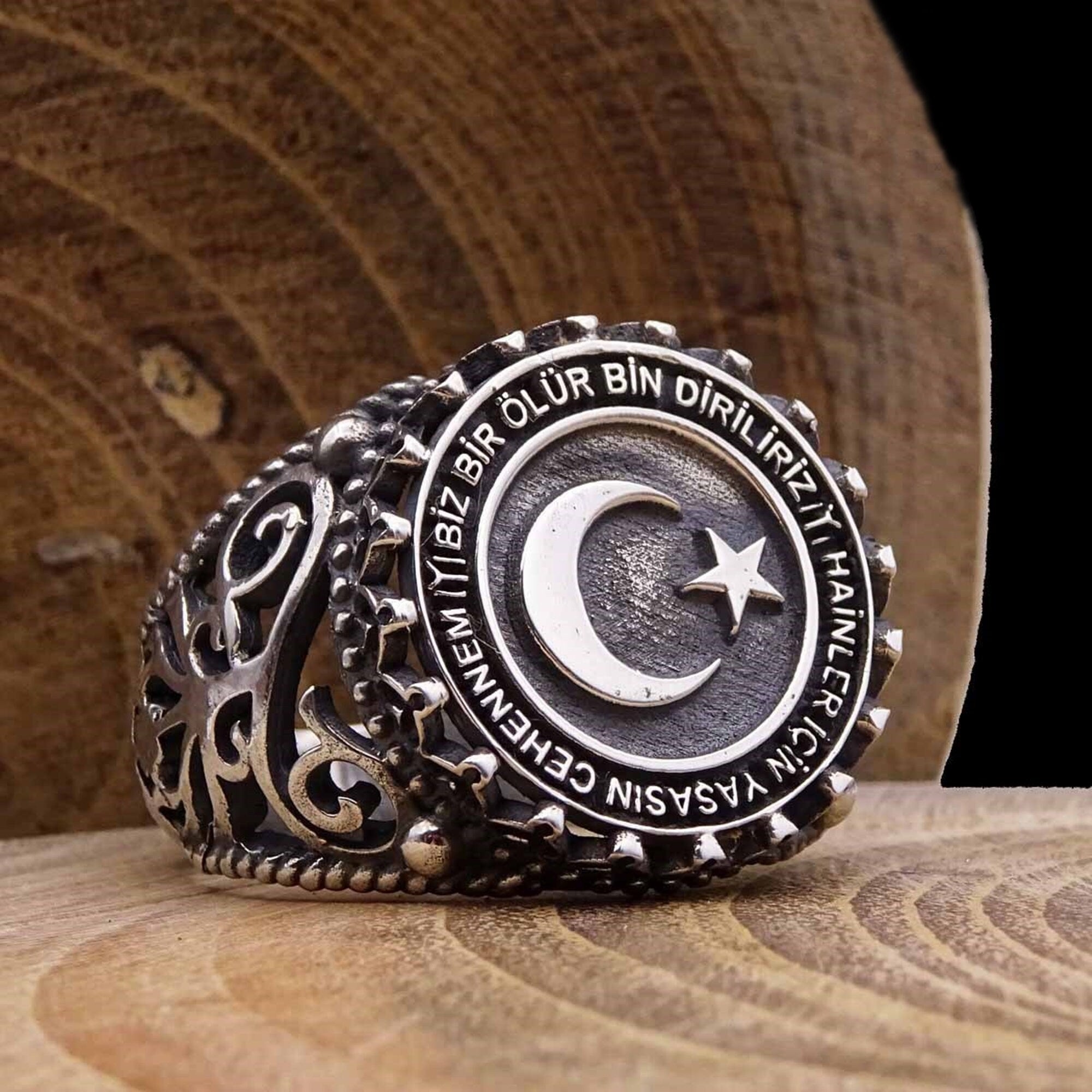 Jinsiy va ayol menopauza porno Busty qizlar oyoqlarini yoyishadi