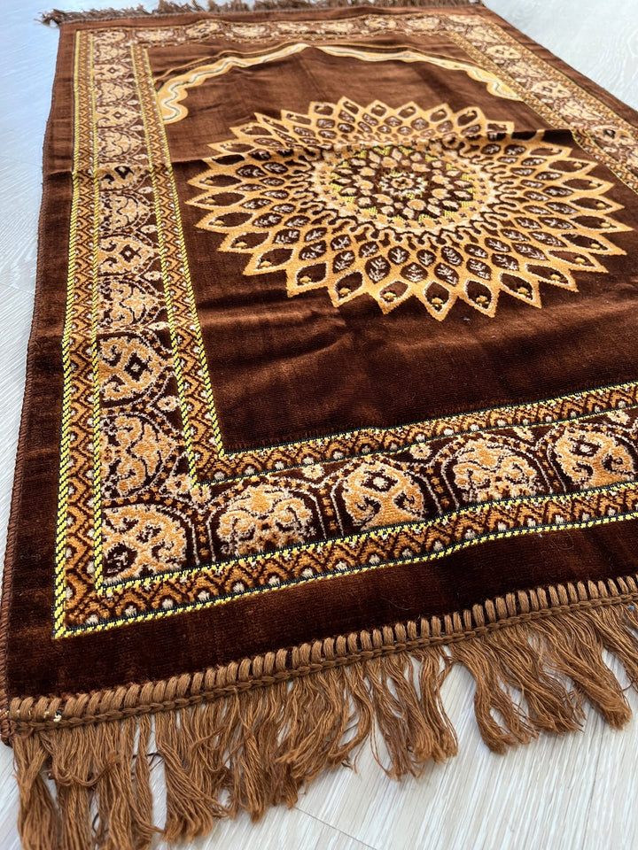 Geometric Style Velvet Prayer Mat, Lux Fabric Sajjada, Traditional Musallah, Prayer Rug, Janamaz Hajj Umrah Gift, Muslim Gift Set